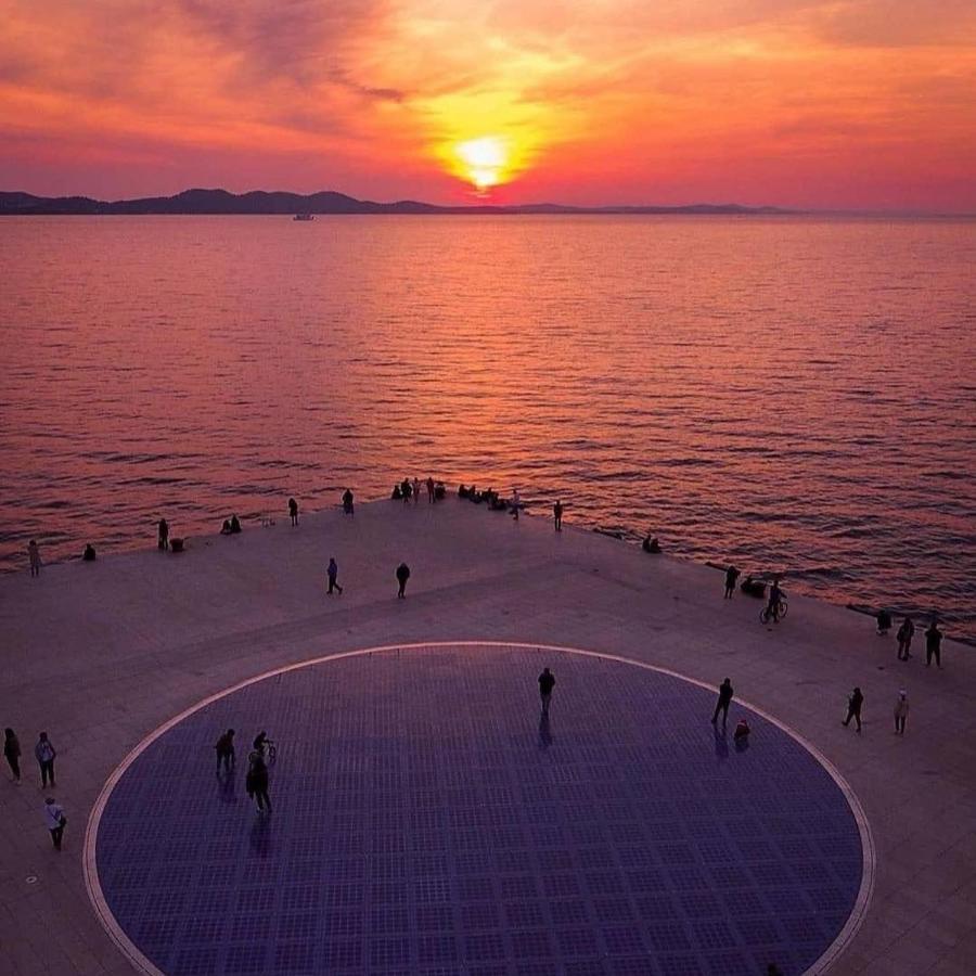City Harbour Deluxe Suites Zadar Exterior photo