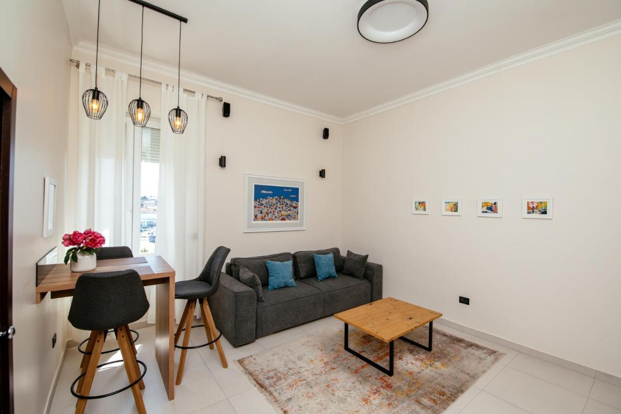 City Harbour Deluxe Suites Zadar Exterior photo