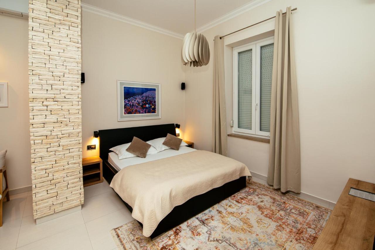City Harbour Deluxe Suites Zadar Exterior photo