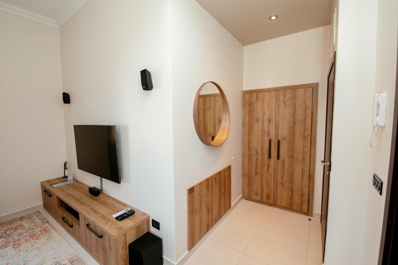 City Harbour Deluxe Suites Zadar Exterior photo